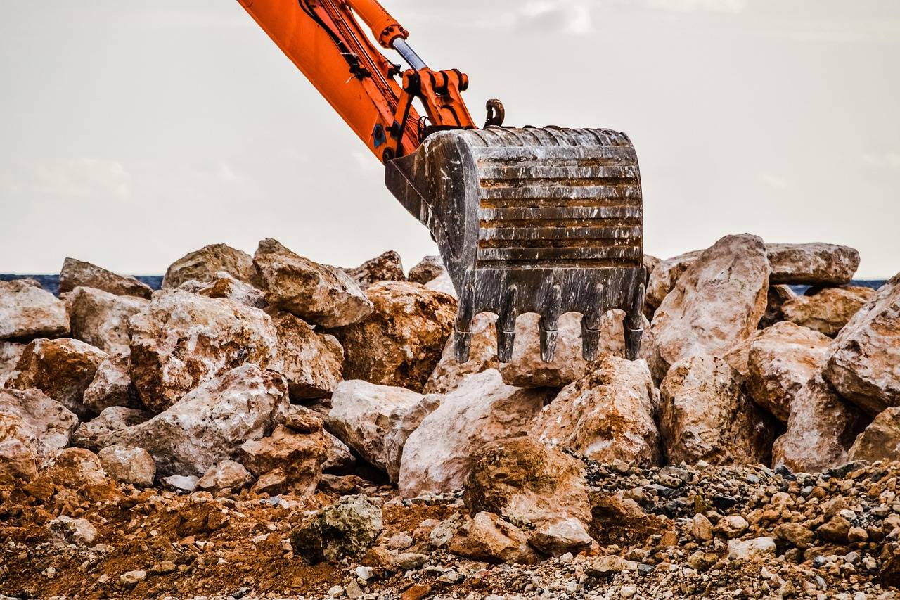 Do czego służy szybkozłącze hydrauliczne i jak ułatwia pracę maszyn